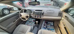Toyota Camry 2004 Gray
