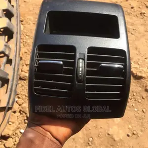 GLK 350 Back Ac Vent