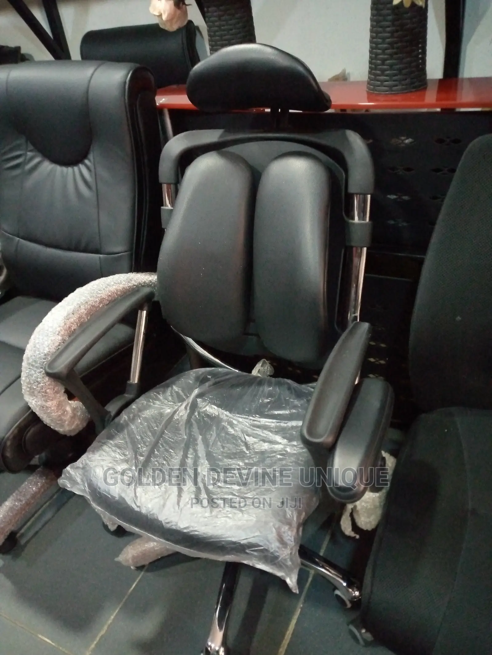 Kidney Chair Set