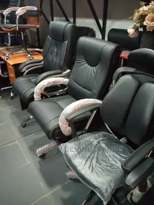 Kidney Chair Set