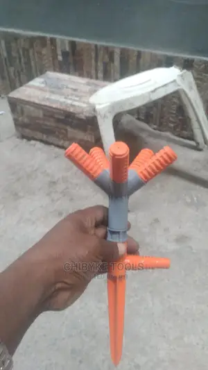 5 Fingers Plastic Sprinkler
