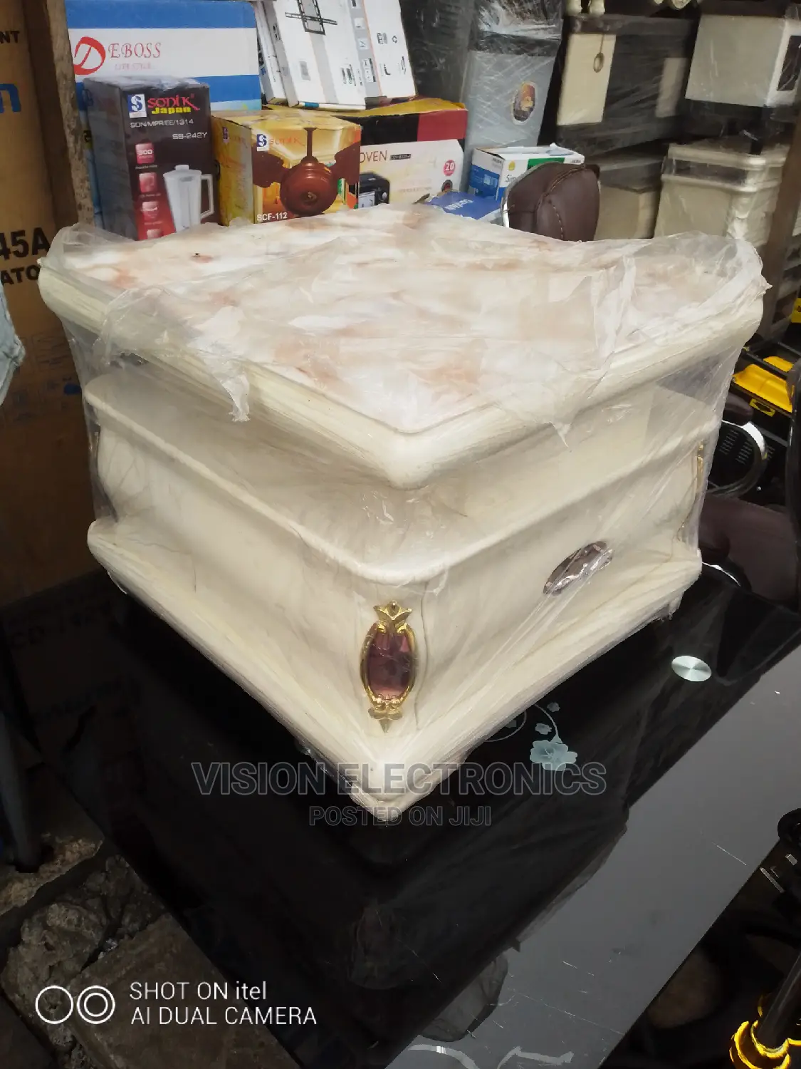 Portable Center Table