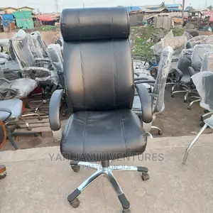Quality Executive Leather Swivel Office Chair