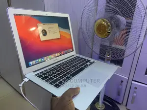 Laptop Apple MacBook 2017 8GB Intel Core I5 128GB
