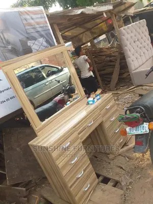 Modern Simple Dressing Miror and Table