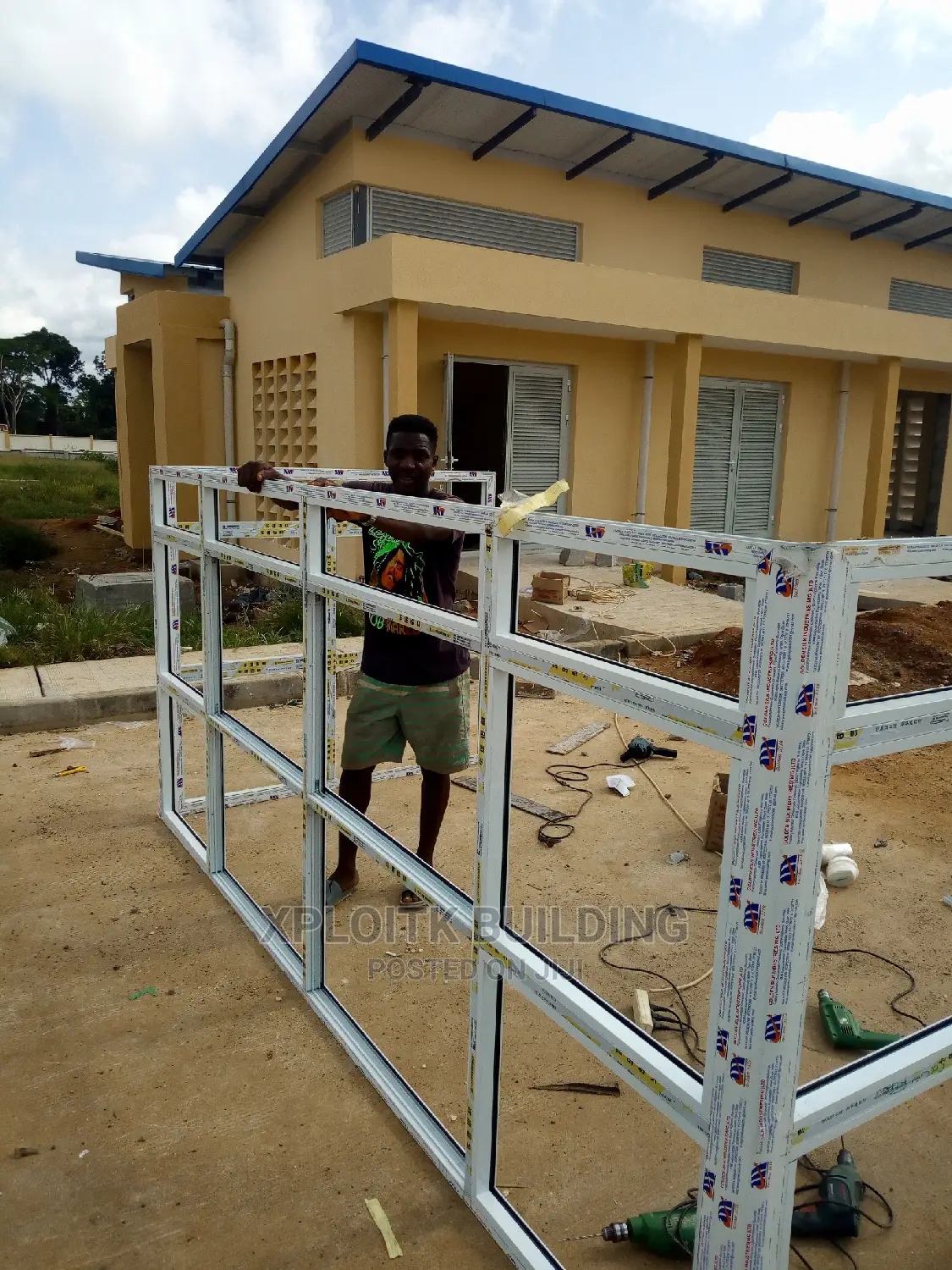 Windows Doors ,Wall Cladding , Office Partition,Sun Breaker