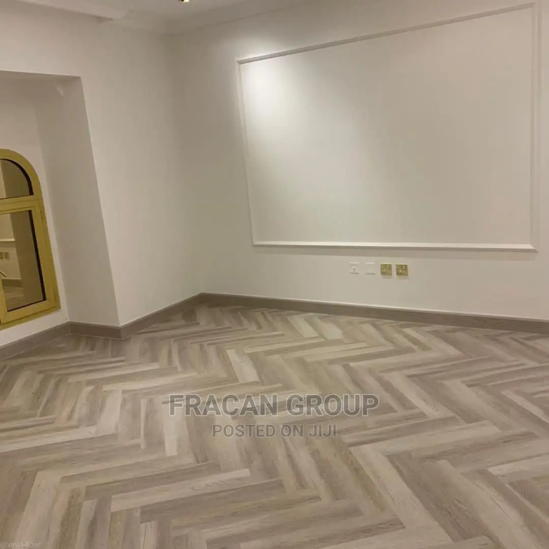 Vinyl Luxury Tile. Water Resistant