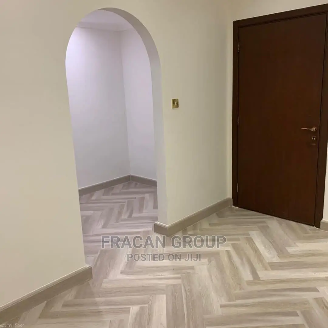 Quality Vinyl Flooring. Water Resistant