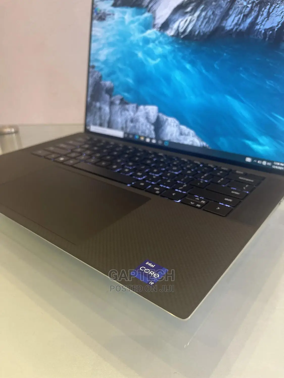 New Laptop Dell XPS 15 32GB Intel Core I9 SSD 1T