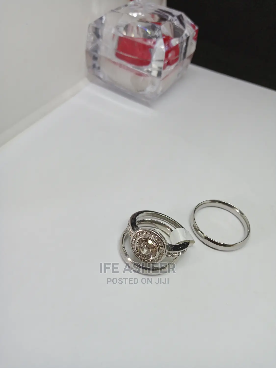 Couples Set Of Wedding Ring Inside A Ring 005 - Silver