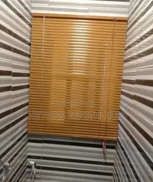 Standard Venetian Blinds