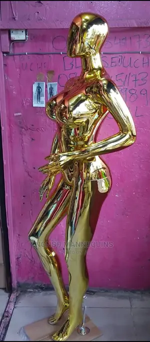 Biggest Breast And Body Size 12 Female Gold Chrome Mannequin