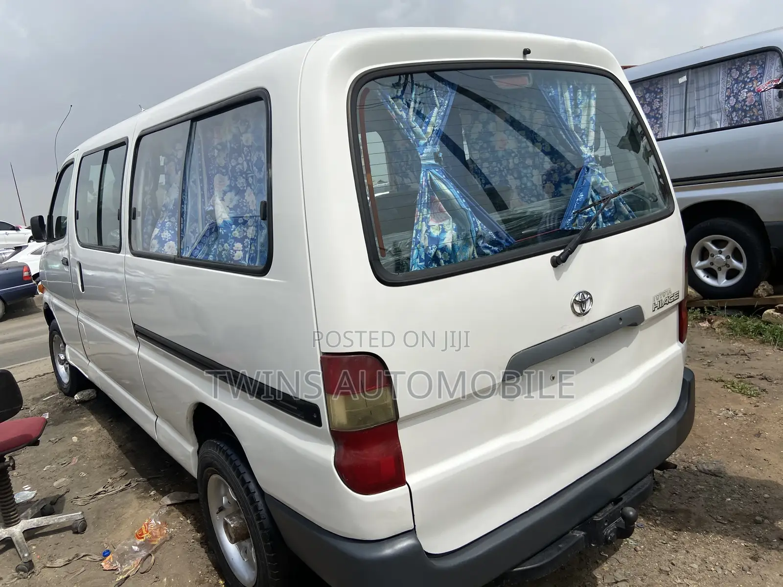 Toyota HiAce 2005