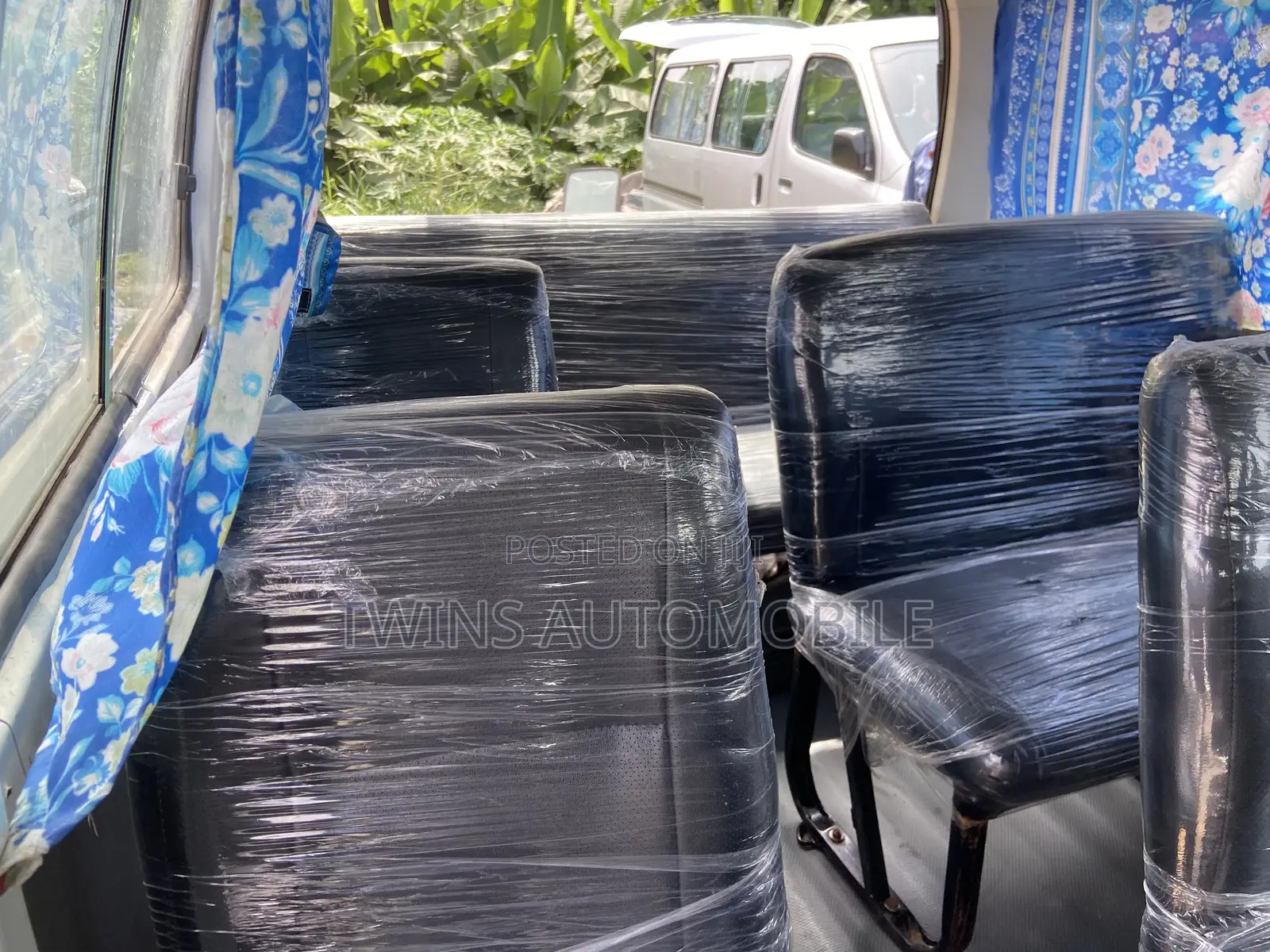 Toyota HiAce 2005