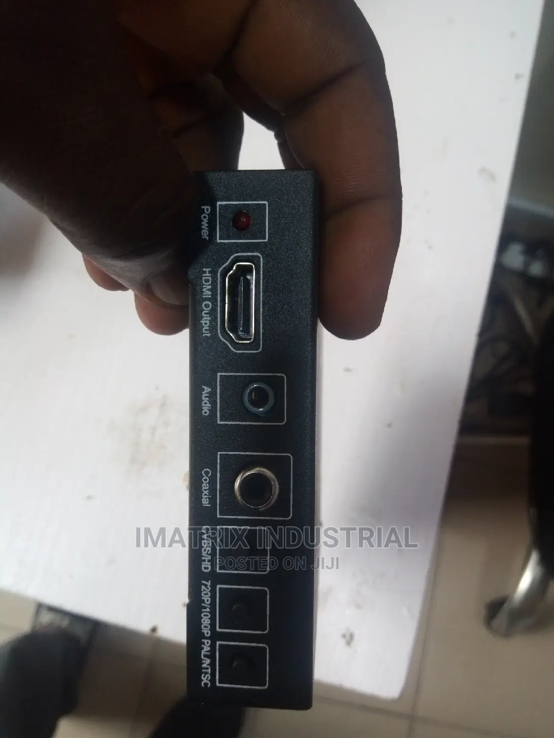 Av + HDMI to Hdmi Converter