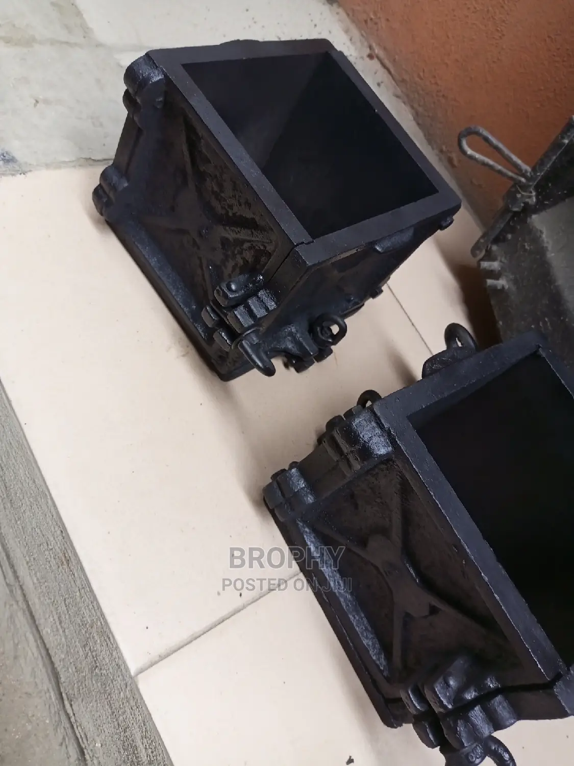 Cube Mould / Concrete Cube Moulder