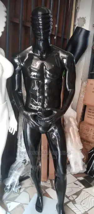 Full Body Glossy Black Line Face Fibre MANNEQUIN