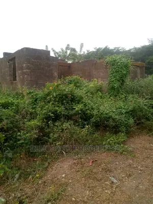 4bdrm Bungalow in Abeese, Ibadan for Sale