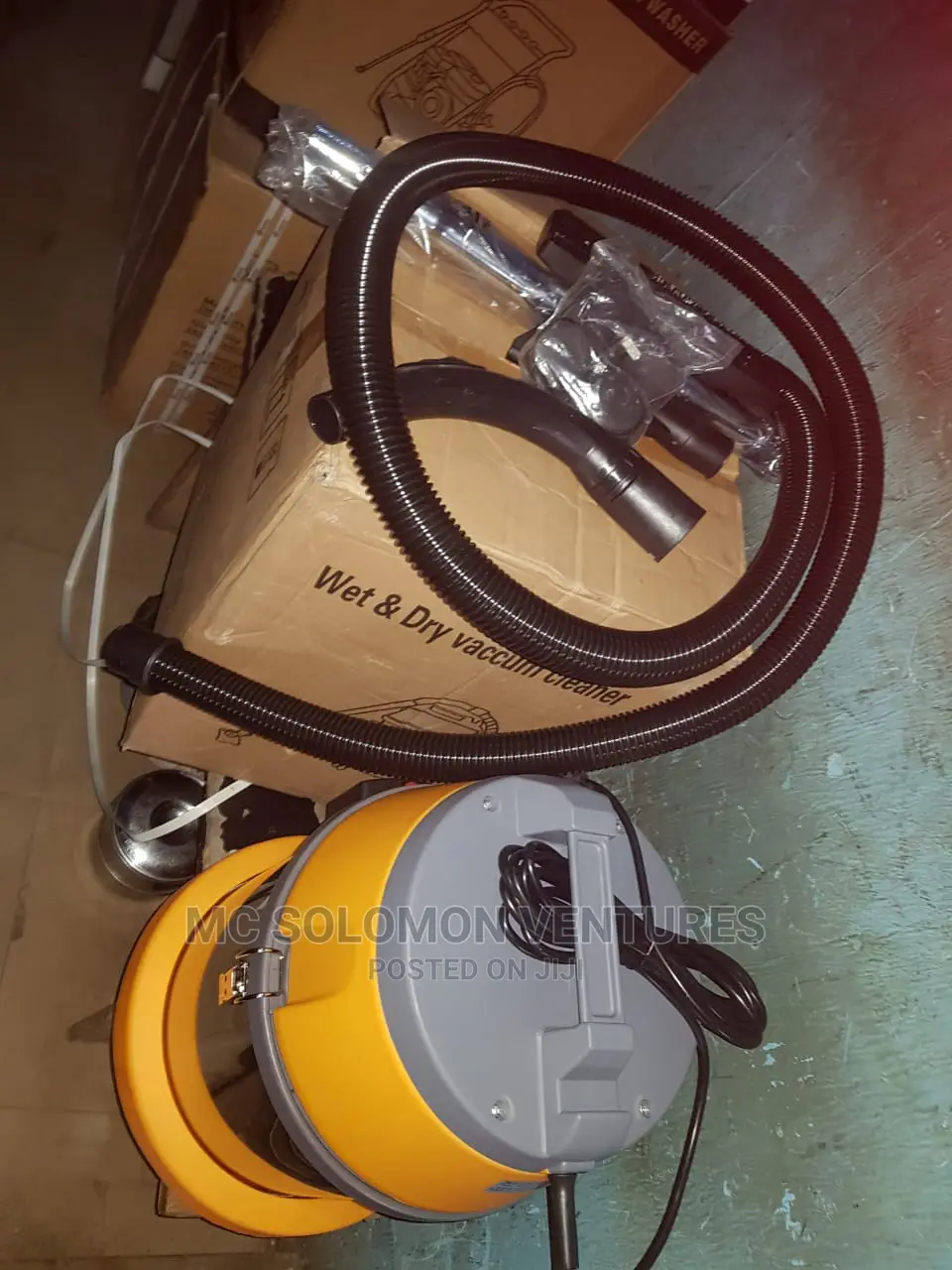 Wet and Dry Vacuum Cleaner 20litre