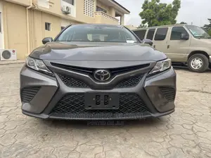 Toyota Camry 2018 Gray
