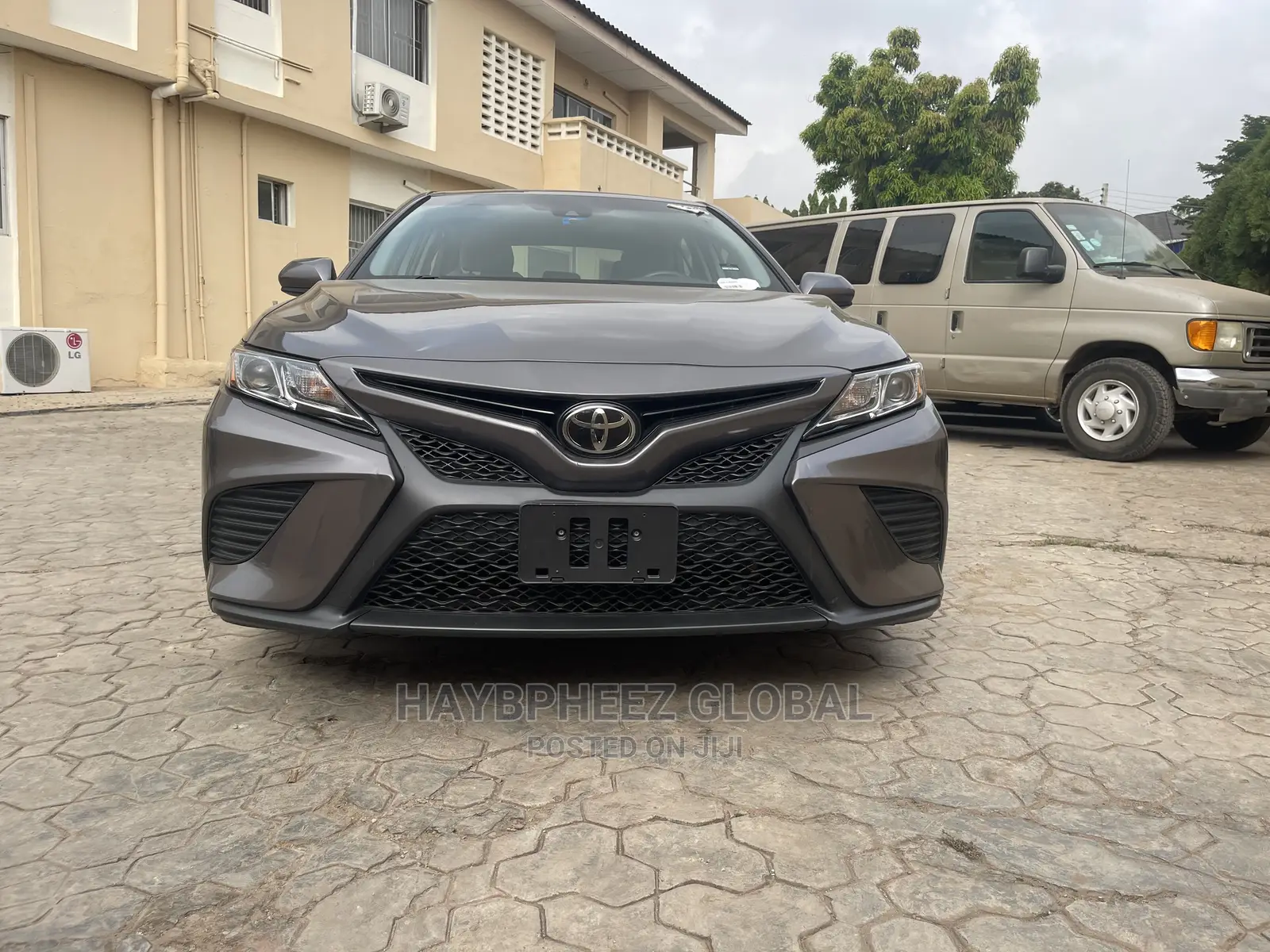 Toyota Camry 2018 Gray