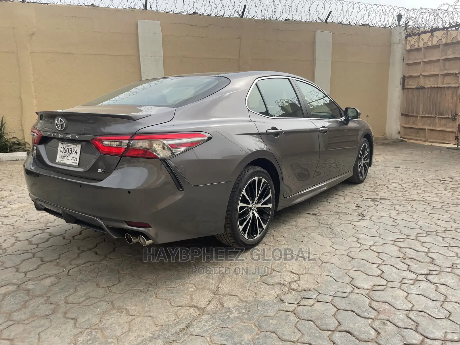 Toyota Camry 2018 Gray