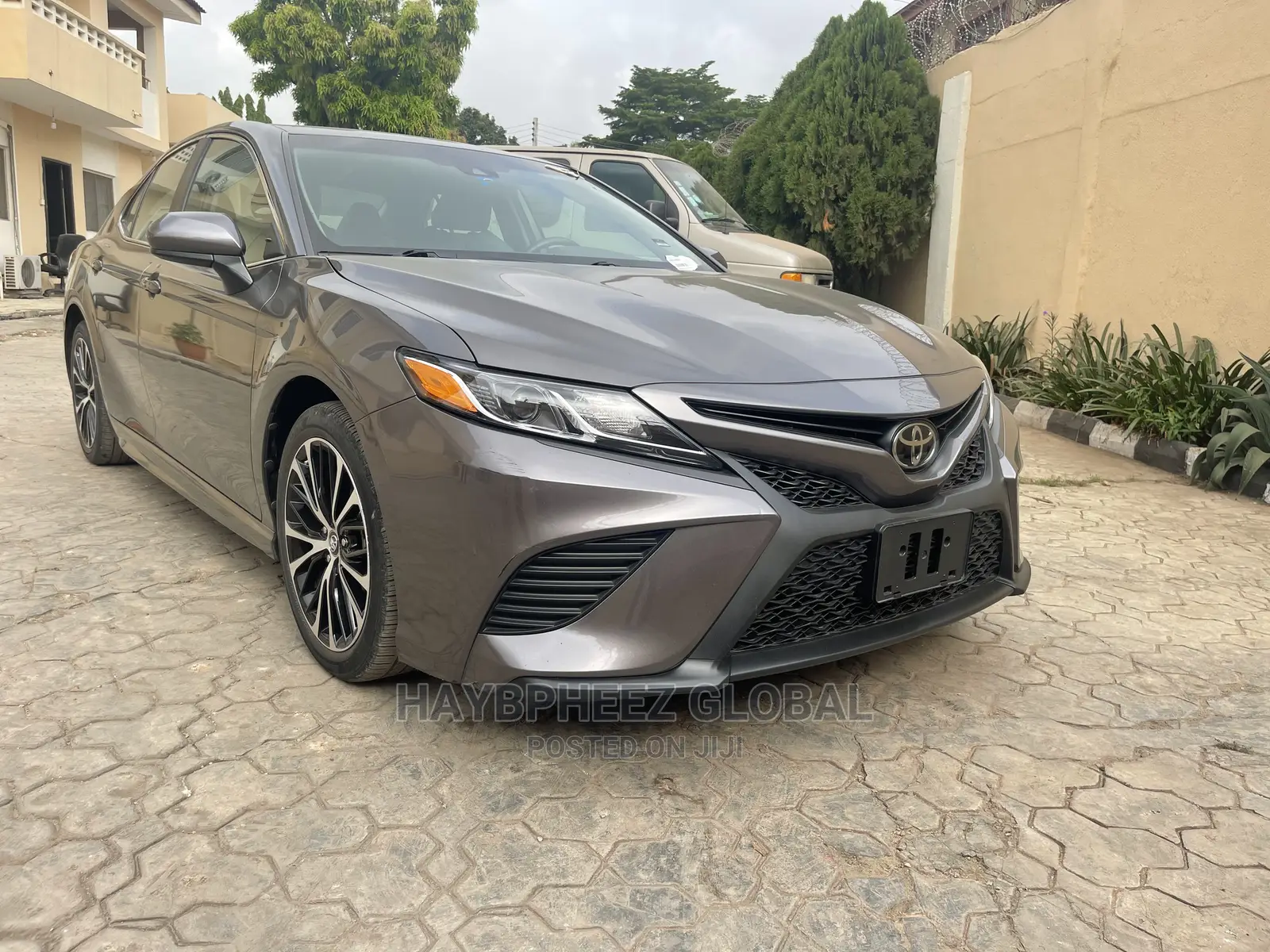 Toyota Camry 2018 Gray