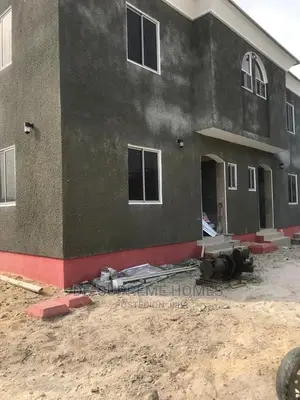 3bdrm Duplex in Colonel Estate for rent