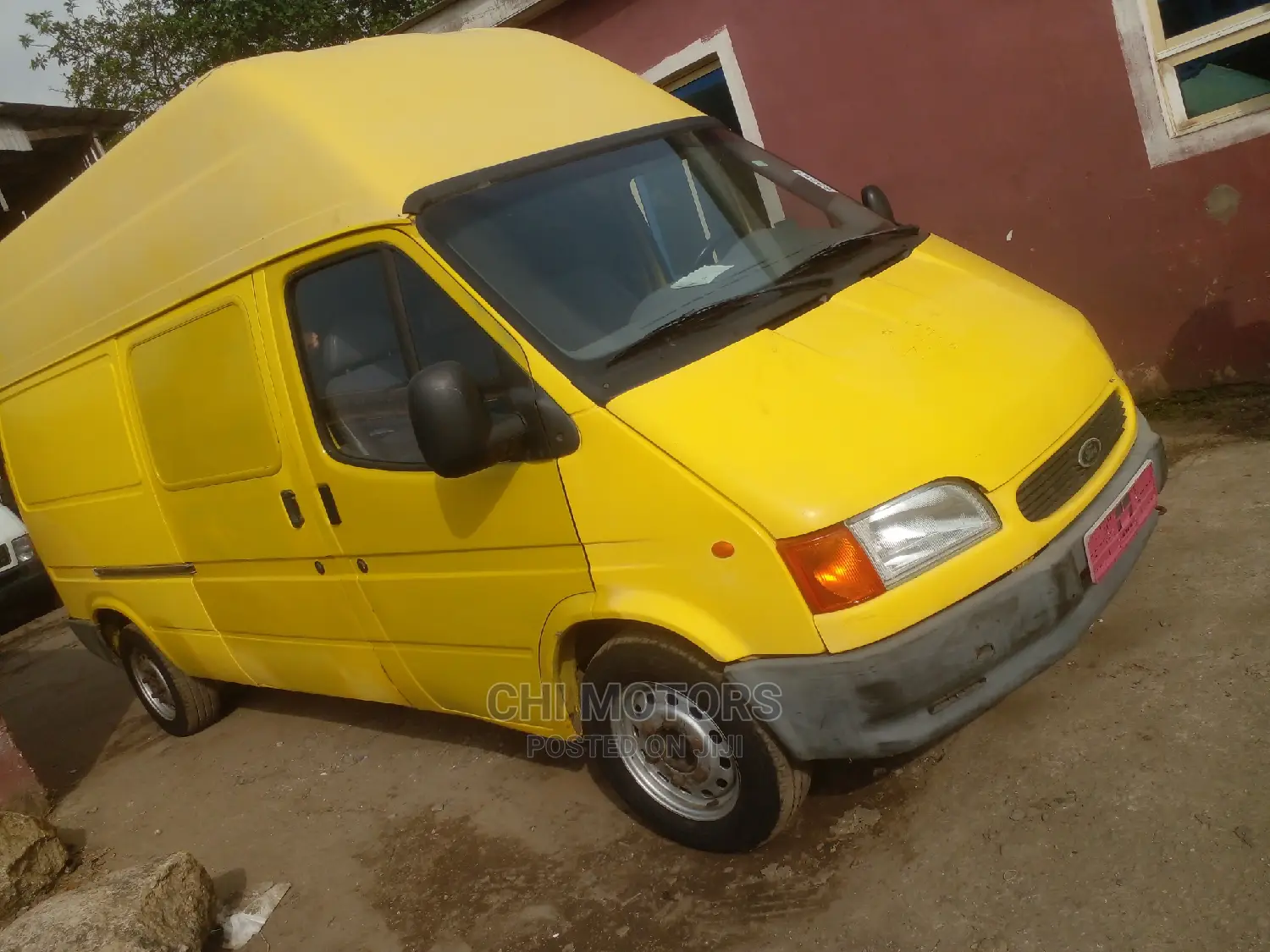 Ford Transit 2005 Yellow