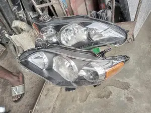 Headlamp Toyota Corolla 2012 Spot