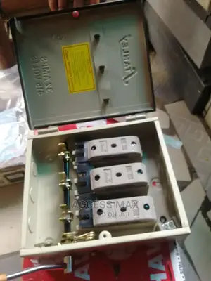Brand New 32 Amps Stanley Gear Switch