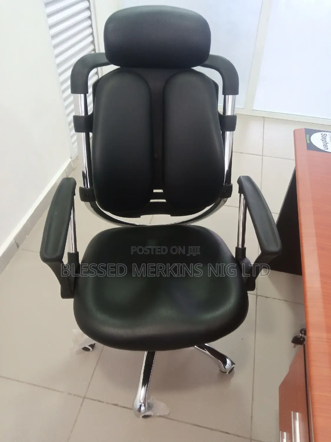 Executive Office Chair