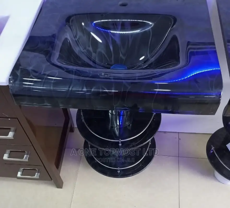 Glass Basin (Black Marble)