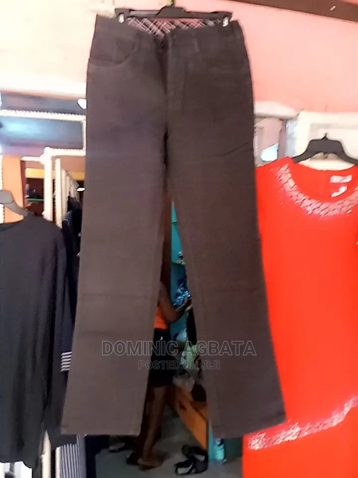 Plain Jeans
