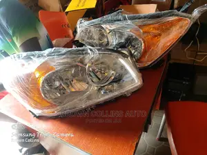 Headlight Toyota Rav4 2010/2012