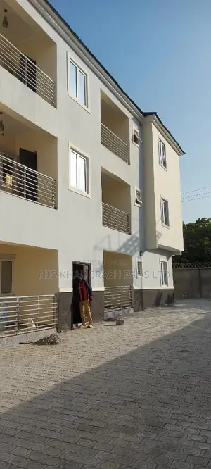 3bdrm Block of Flats in Jahi for Rent