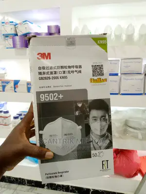 White and Black Reusable 3m Face Mask