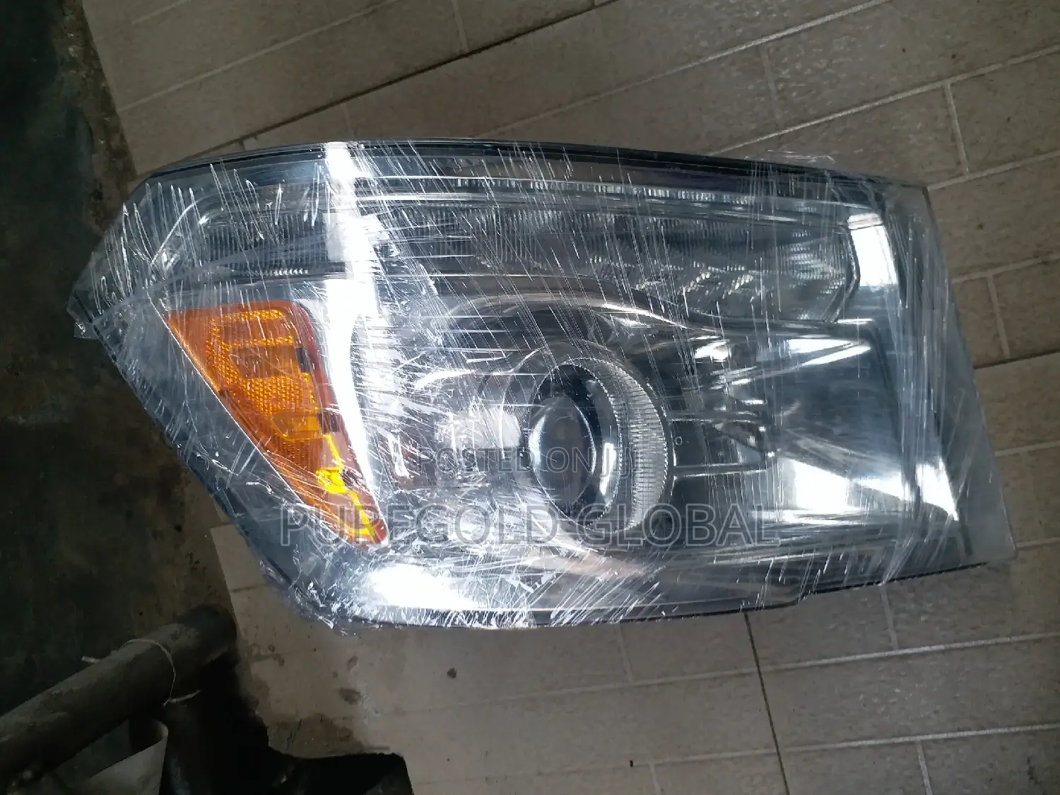 Headlamp for Dodge Ram