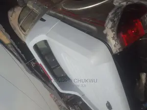 Boot Cover Toyota Hilux 2021 ,