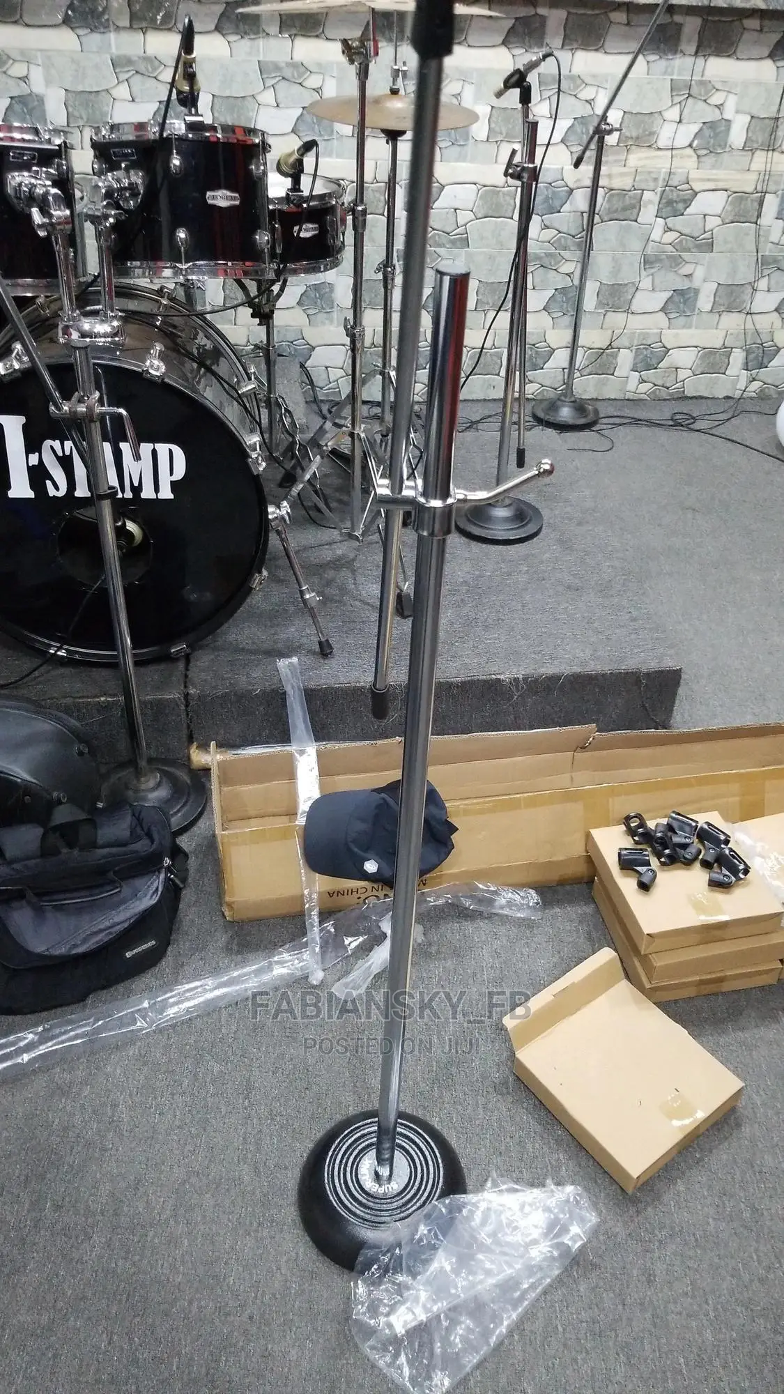 Round Base Microphone Stands