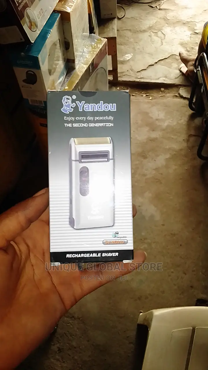 Yanduo Rechargeable Shaver
