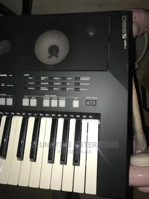 Yamaha PSR S550 Keyboard/Piano