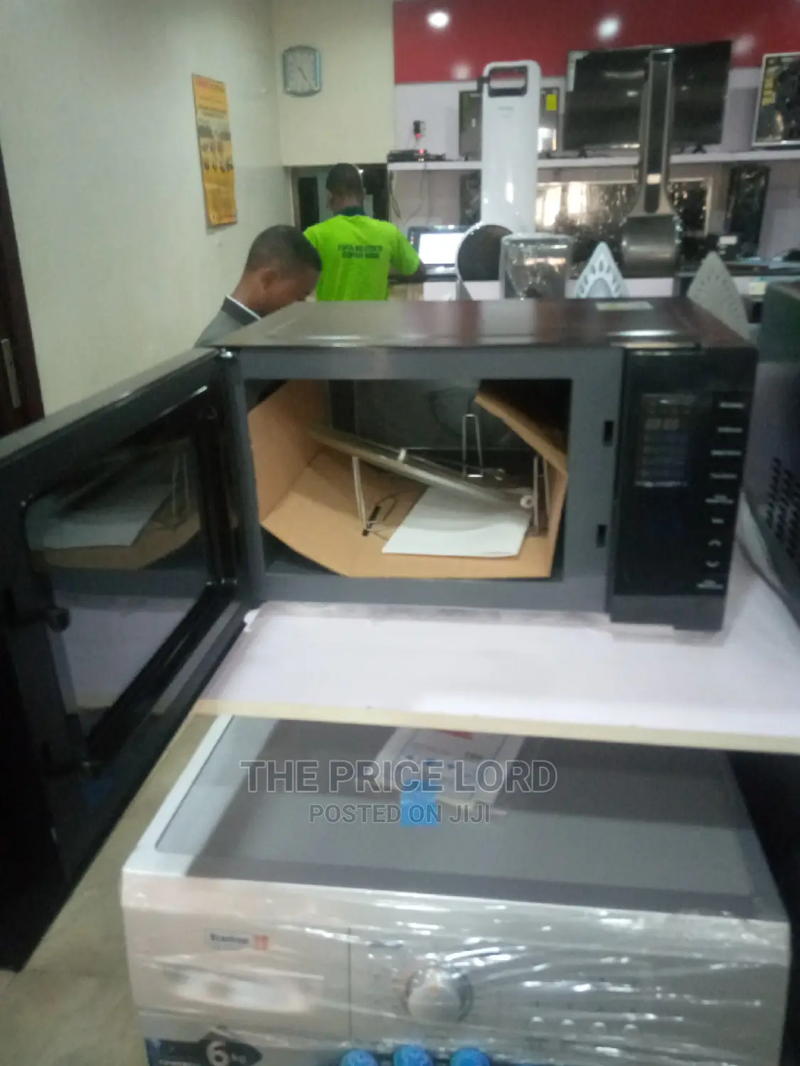 Scanfrost Microwave Oven