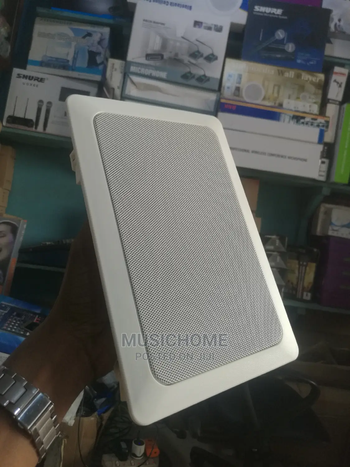 In-Ceiling/in-Wall Speakers.