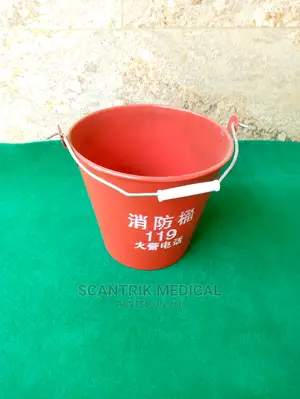 10 Litre Metal Fire Bucket With Handle