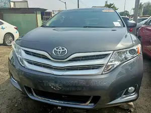 Toyota Venza V6 AWD 2012 Gray