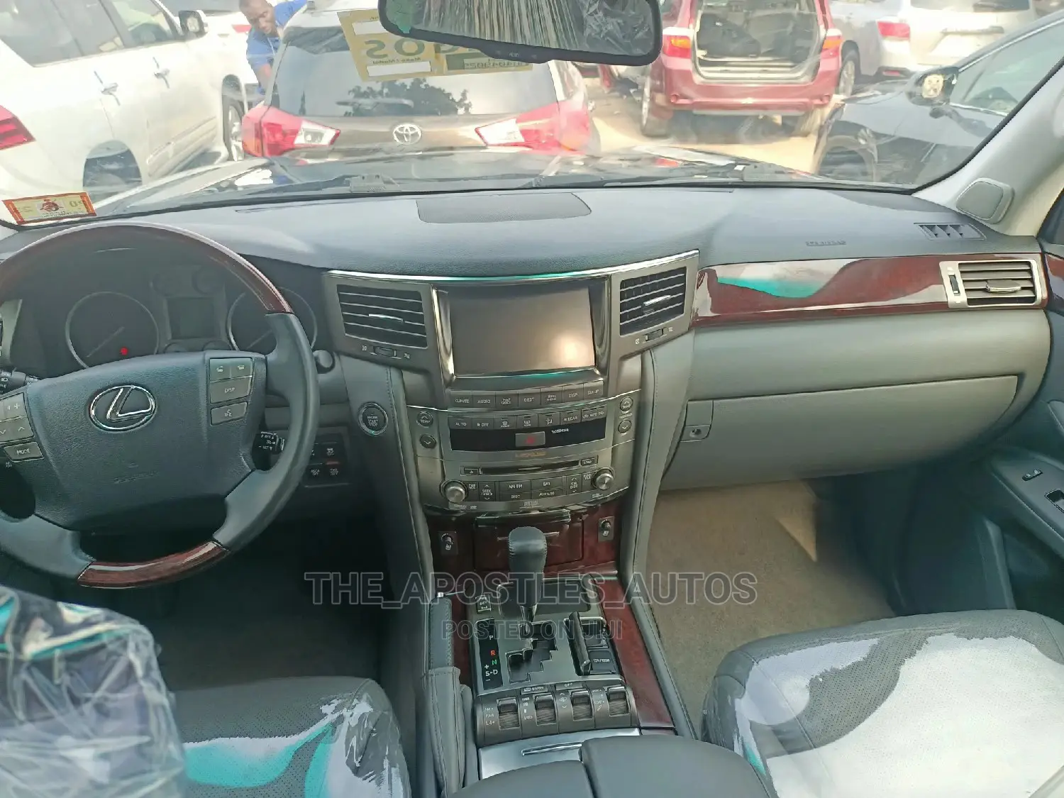 Lexus LX 570 2011 Black