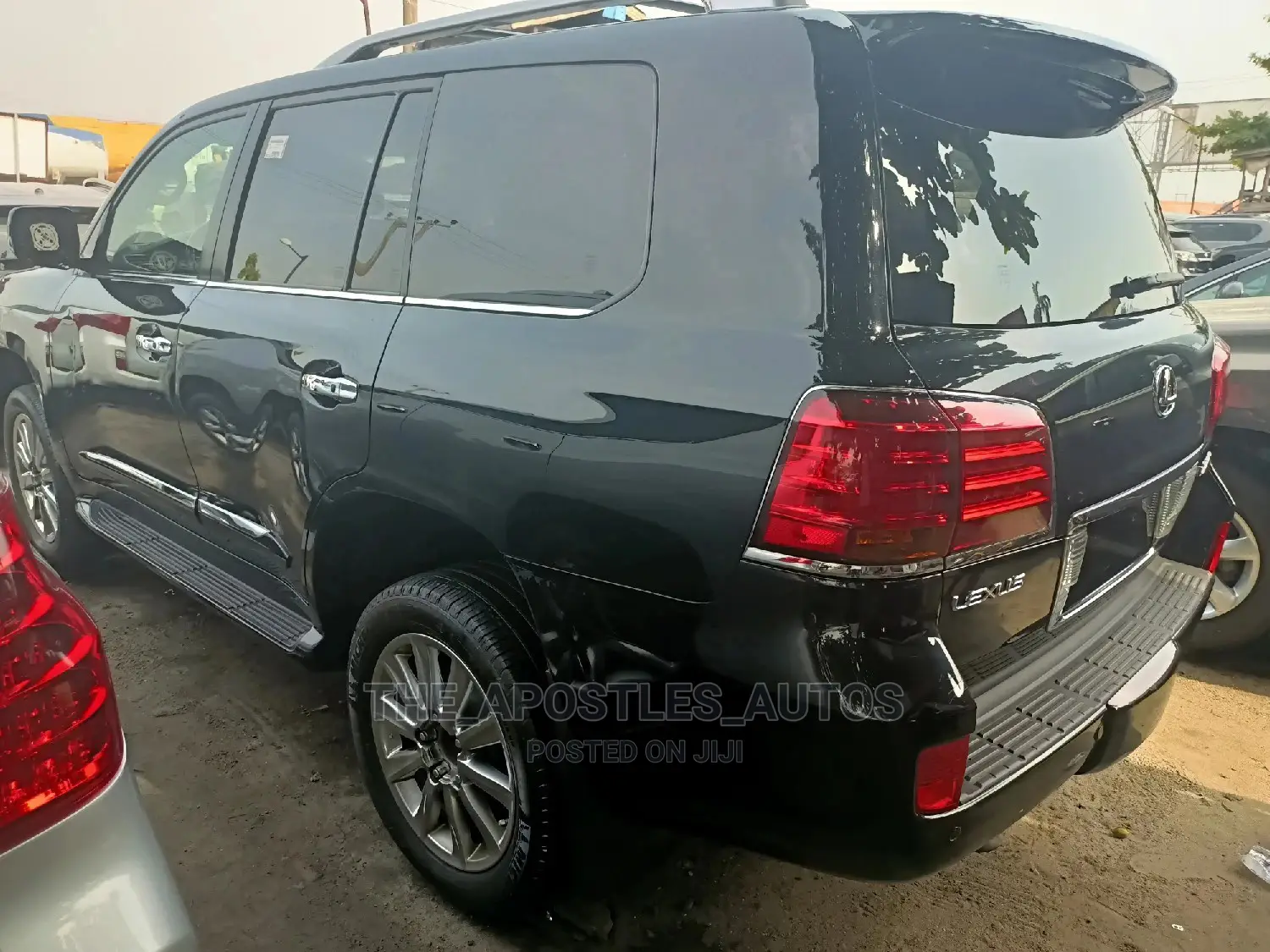Lexus LX 570 2011 Black