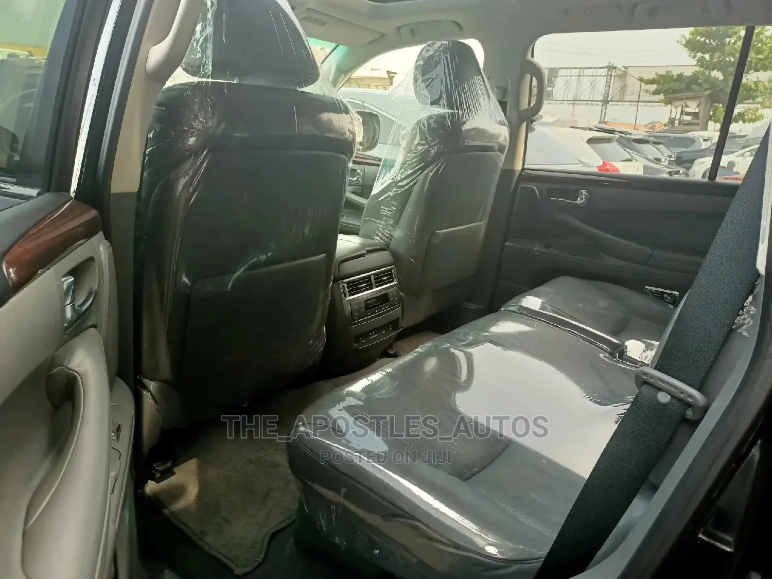 Lexus LX 570 2011 Black