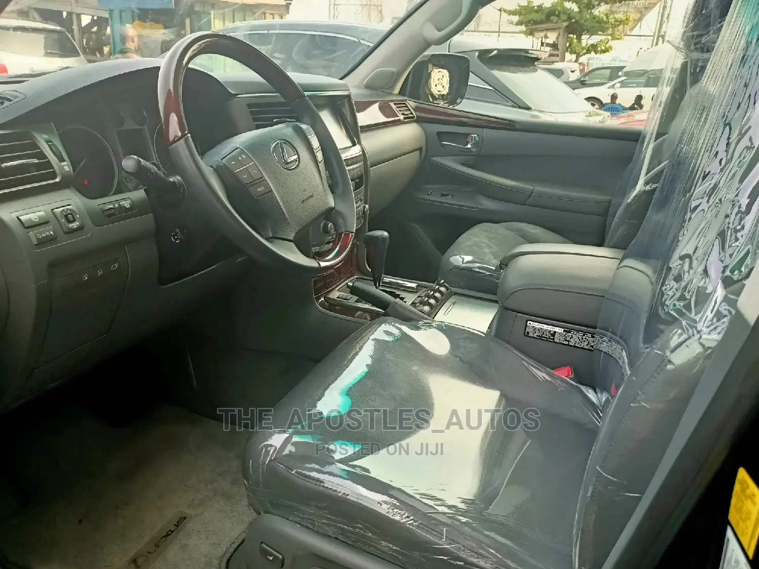 Lexus LX 570 2011 Black